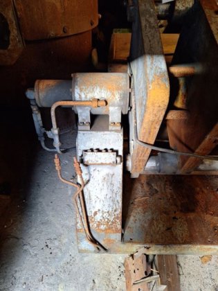 重力铸造机，实用尺寸 650 x 650 毫米