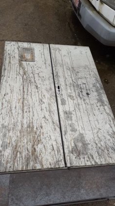 打磨室 ±4,4×2,3×2,5 米，带机械手，最大重量 750 公斤