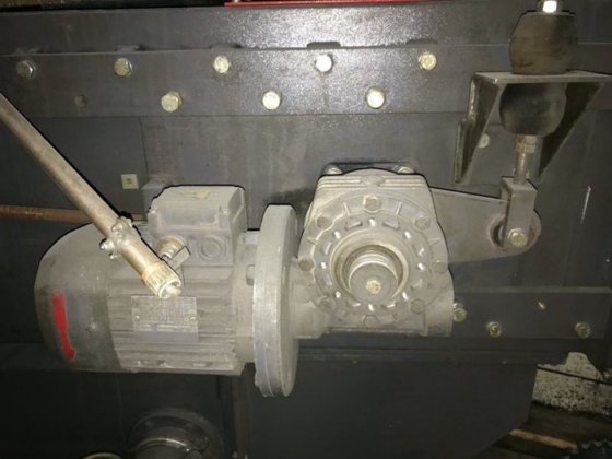 2003 ロータリーテーブル式ショットブラスト機、Ø 1000 mm