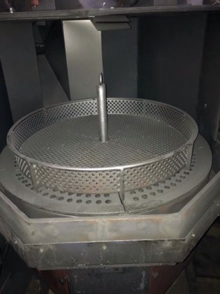 2003 Granalladora de mesa giratoria