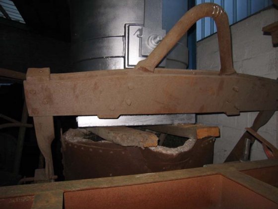 铸造浇桶 8 t，BAILLOT，带油浴齿轮箱