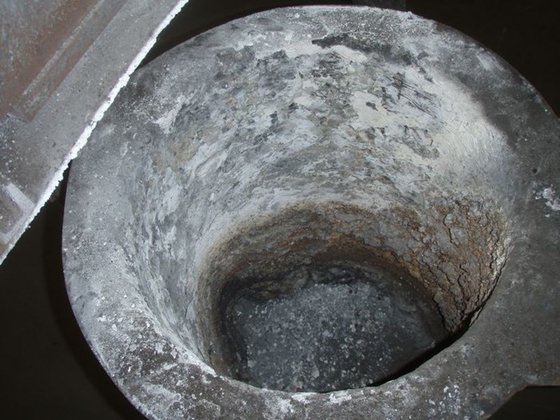 处理钢包 ± 600 千克，带茶壶嘴和行星齿轮