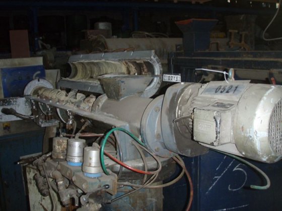 诺贝克搅拌机 ISS / Omega，± 3