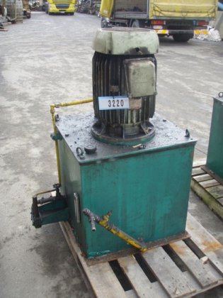 液压装置 15 千瓦