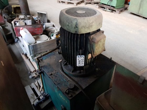 油圧ユニット 15 kW