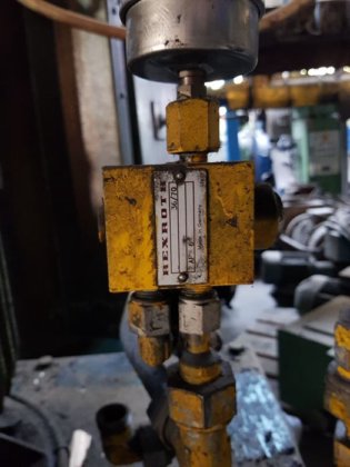 油圧ユニット 15 kW