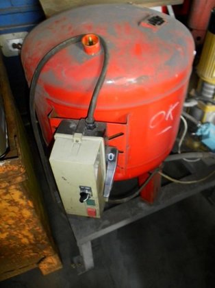 ライニングスパイヤー用ウォータープレスポンプ