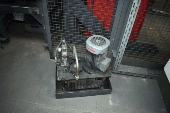 2009 Tumble belt shotblasting machine