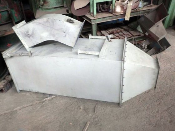 Freehand sandblast unit with dust