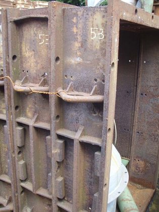 钢，1600 毫米 x 1250 毫米