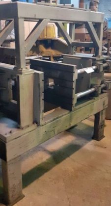 重力ダイ カスト機械、油圧 700×510mm