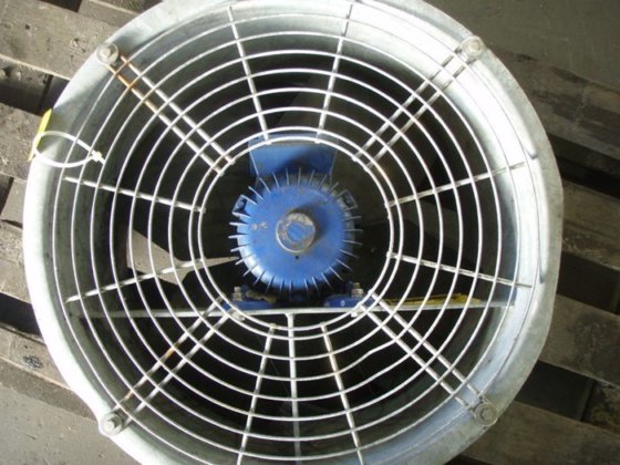 通风器，直径 560 毫米，用于墙壁；0.55 千瓦