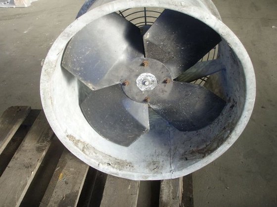 通风器，直径 560 毫米，用于墙壁；0.55 千瓦