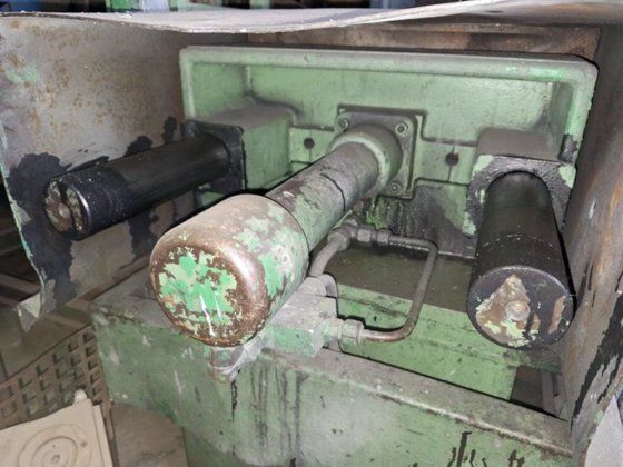 重力は 4 部で分ける型のためのダイ カスト機械