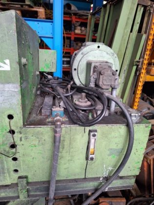 重力は 4 部で分ける型のためのダイ カスト機械