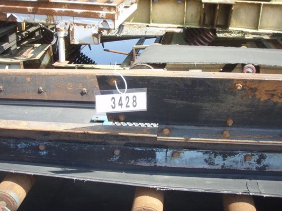 橡胶带输送机，4000 毫米 x 740 毫米，平的