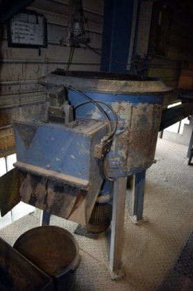 120 升 V&S 型芯砂搅拌机