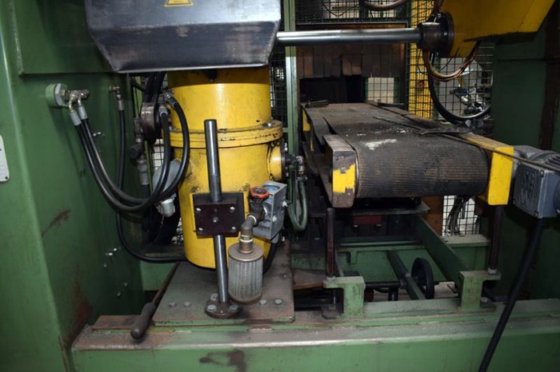 Tirador de núcleo FOUNDRY AUTOMATION