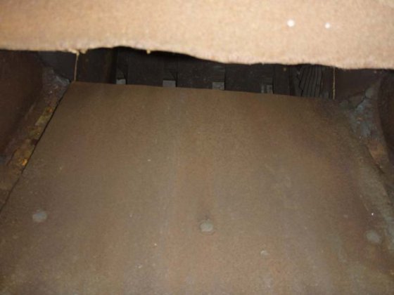 ハンマーミル、15 kW、穴あき底部付き