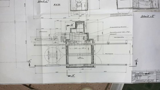 2007年ショットブラストキャビネットDISA、4m x 3.5m x 4m
