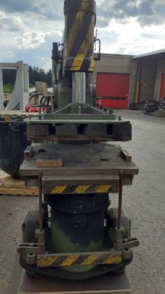 KÜNKEL WAGNER APM1 造型机