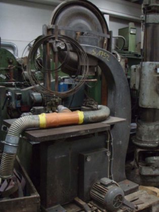 带锯直径 700 毫米 ERPHI，工作台 760x760