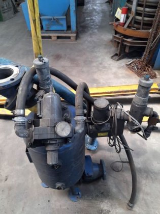 2006 75 升气动给沙机