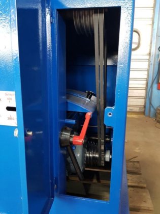 一台石台磨床 REMA，600SK 型，60 米/秒