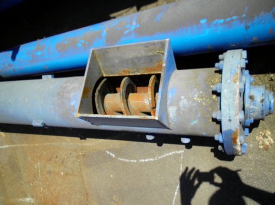 螺旋输送机，4500 毫米，直径 250 毫米