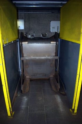 スタッキングボックス用油圧チルト BOSCH 1000kg