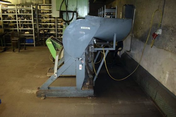 スタッキングボックス用油圧チルト BOSCH 1000kg