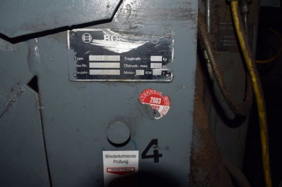 スタッキングボックス用油圧チルト BOSCH 1000kg