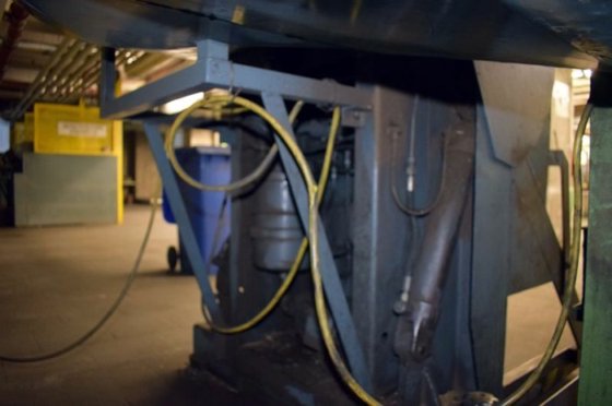 スタッキングボックス用油圧チルト BOSCH 1000kg