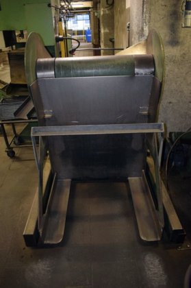 用于堆叠纸箱的液压倾斜装置 BOSCH 1000 公斤