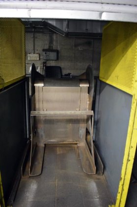 スタッキングボックス用油圧チルト BOSCH 1000kg