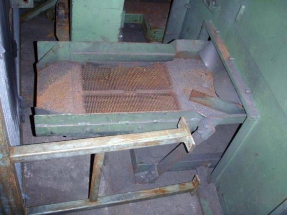 Tumble belt shotblast machine BRÜCK,