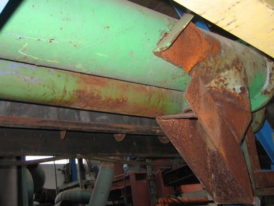 螺旋输送机，有效长度 3050 毫米，直径 180 毫米