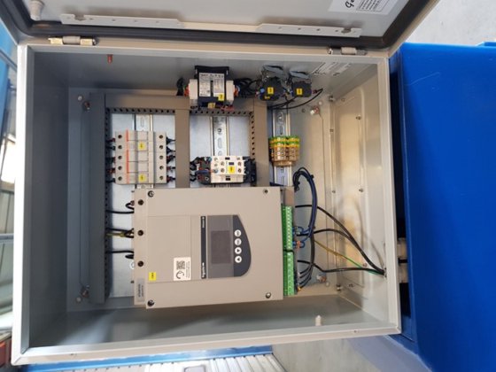 一台石台磨床 REMA，600SK 型，60 米/秒