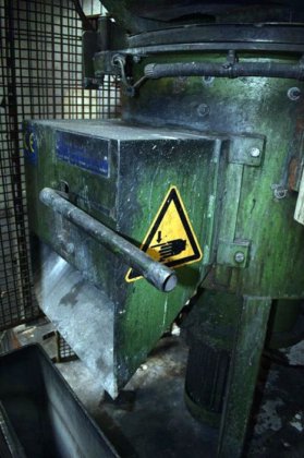 1999年 中子砂混合機 WEBAC