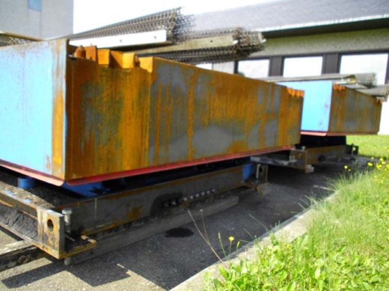 剪叉式升降台，4770 毫米 x 1670 毫米，±