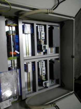 剪叉式升降台，4770 毫米 x 1670 毫米，±