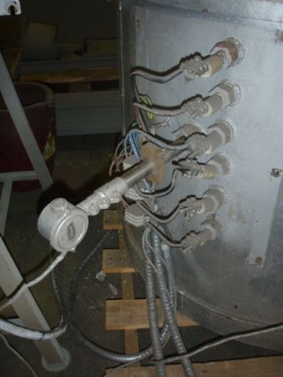 アルミニウム用電気式保持炉、± 300 kg