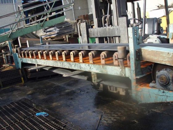 脚なし抽出ベルトコンベヤ 3900 x 600mm