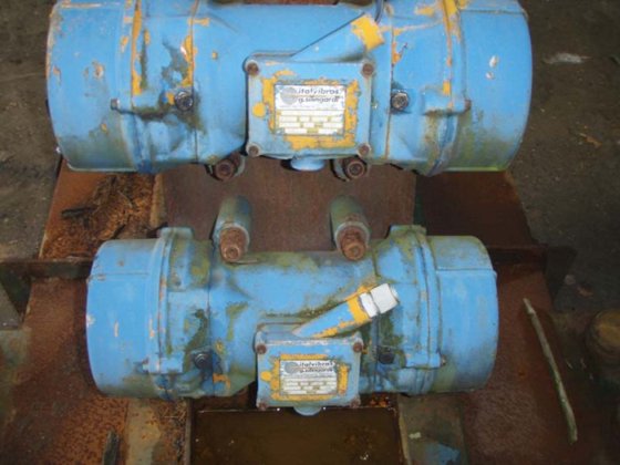 振动输送机 2170 x 800 毫米