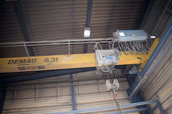 2006 DEMAG 6.3 吨桥式起重机；长度：10850 毫米