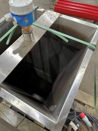 2016 带小料斗的不锈钢计量螺杆