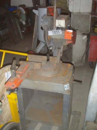 基座式圆盘铣挖机，圆盘最大直径 350 毫米，RGA