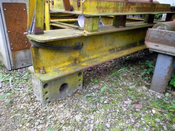 辊式传送架 1700 × 1000 毫米