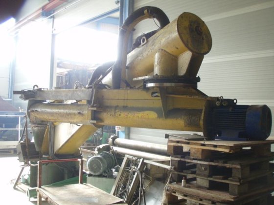 呋喃混砂机铰接臂 15-18 吨/小时 WÖHR