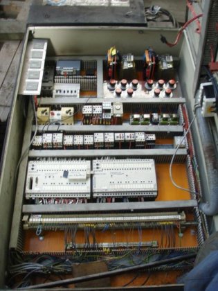 呋喃混砂机铰接臂 15-18 吨/小时 WÖHR